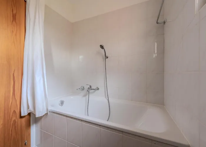 Fontannets 008 Mountain & Quiet 10 Pers Sion